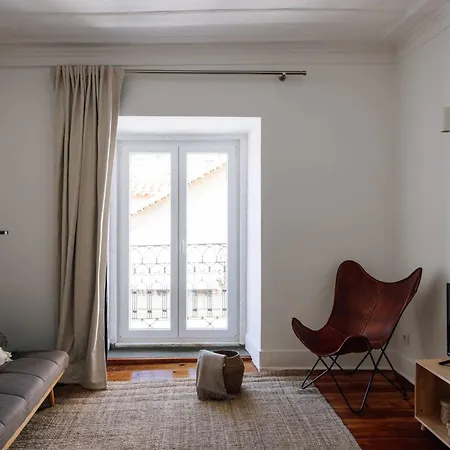 Apartment Bica *