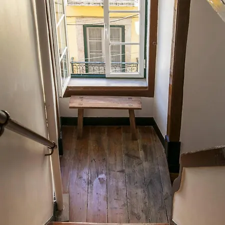 Apartment Bica *