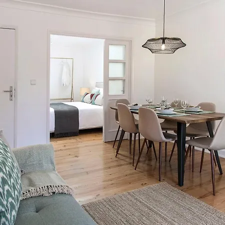 Apartament Bica *